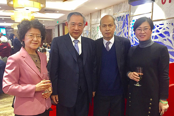 李若弘主席参加中国国际友人研究会年会